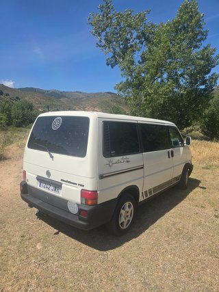Volkswagen Multivan 2.5 TDI Camperizada