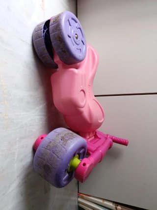 Moto infantil Feber rosa