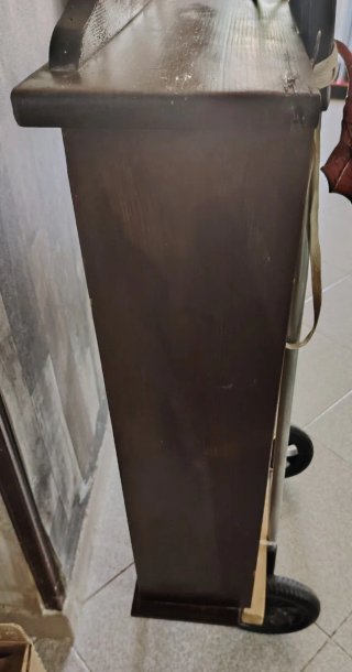Vetrinetta in legno e vetro