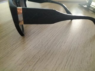 Gafas de sol Michael Kors negras y doradas