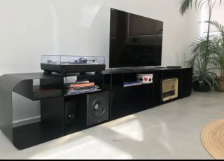 Nembula Design Curvilinea consolle lamiera