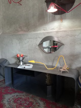 Nembula Design Curvilinea consolle lamiera