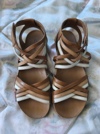 Sandalias Clarks Marrón y Blanco Talla 37.5