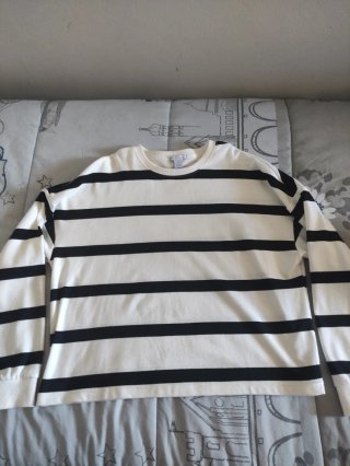 Jersey Amisu Rayas Blanco y Negro talla M