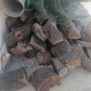 Leña de encina para chimenea