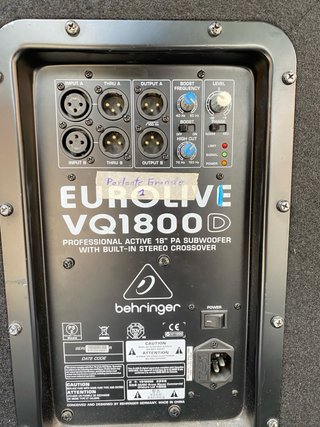 2 Altavoces Behringer Eurolive B115D