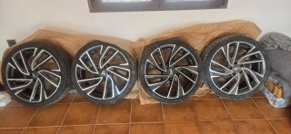Llantas VW Golf GTI 5x112 8Jx19" ET50 con Neumátic