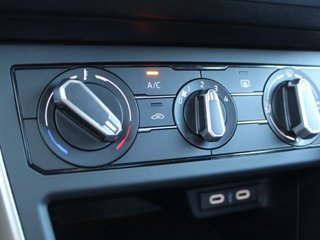 VOLKSWAGEN Polo Life 1.0 TSI 70kW 95CV