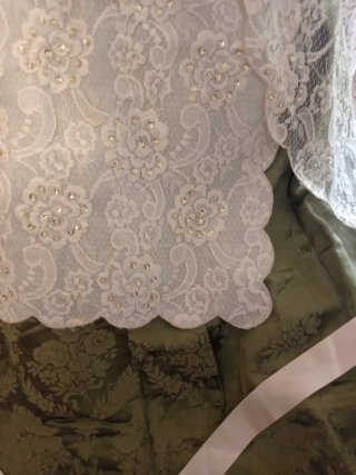 Conjunto Alicantino: Falda, Delantal y Mantoleta