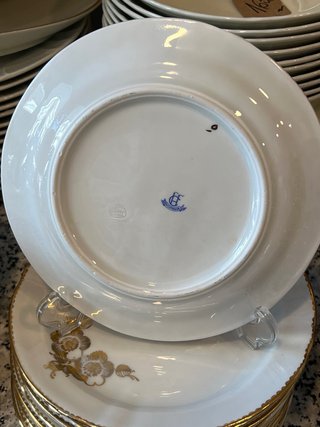 Platos de postre antiguos porcelana dorada