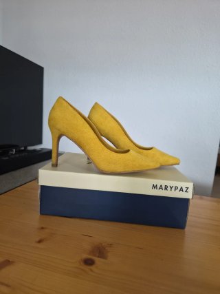Zapatos de tacón Marypaz mostaza talla 36