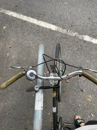 Bicicleta de paseo verde