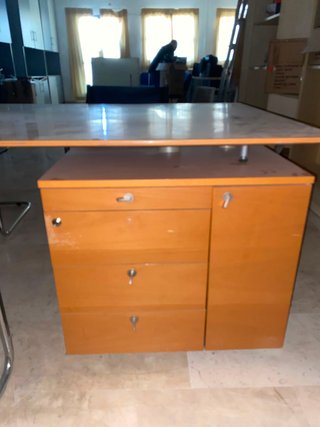 Pack Oficina: Mesa con Cajoneras y Sillas