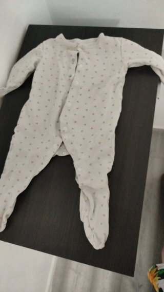 Pijama infantil flores dinosaurio