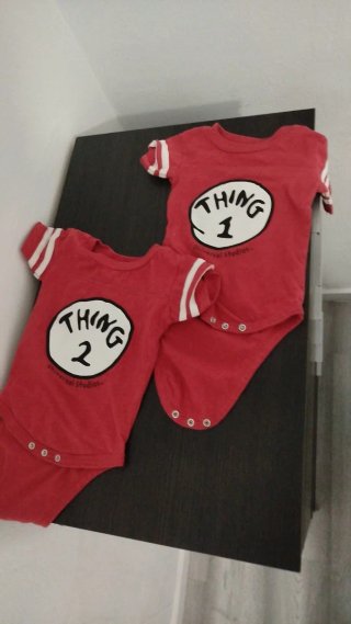 Pijama infantil flores dinosaurio