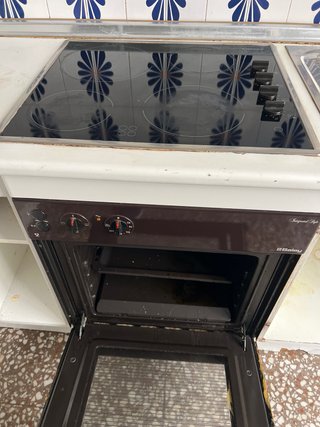 Conjunto Placa vitrocerámica Superser, horno Balay