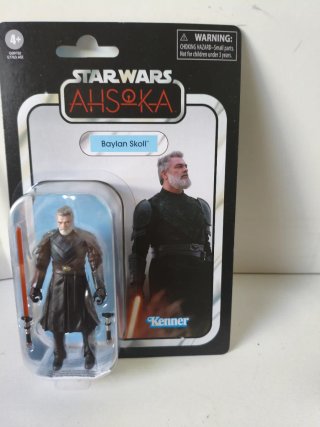 Star Wars Ahsoka Baylan Skoll Figura VC355