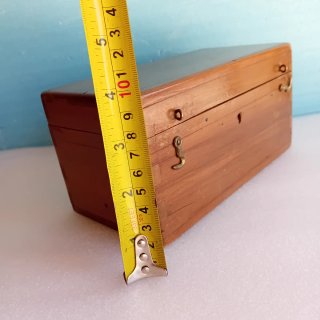 Cofanetto in legno con chiusura