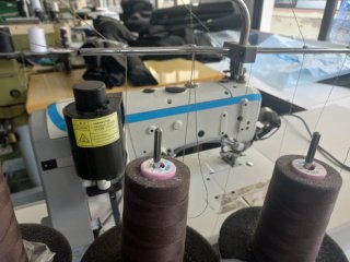 Máquina recubridora Jack W4S cortahilos