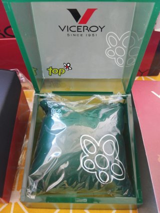 LOTE 10 CAJAS VICEROY A 30 EUROS
