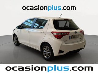 Toyota Yaris 1.5 100H Active 74 kW (100 CV)