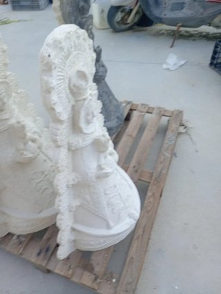 Virgen del Rocío de piedra