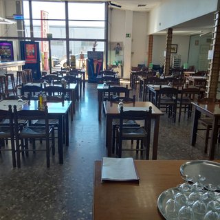 R-7939153-D Traspaso de Bar Restaurante en Rubi