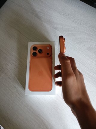iPhone 17 Pro max naranja