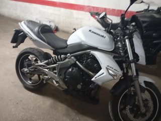 Kawasaki ER-6n Naked Blanca y Negra ABS