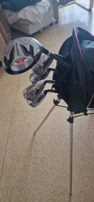 Juego de golf  y hierros para señora poco uso