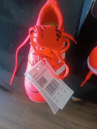 Botas de fútbol niño Adidas Predator, talla 30 1/2