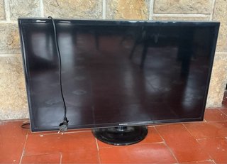Samsung TV Negra 32”