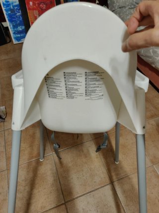 Trona Ikea con cojín respaldo