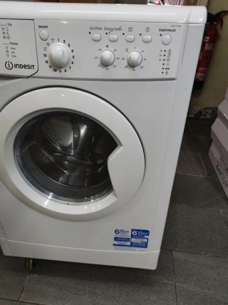 Lavadora Secadora Indesit 7kg/5kg 1600rpm garantia
