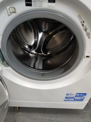 Lavadora Secadora Indesit 7kg/5kg 1600rpm garantia
