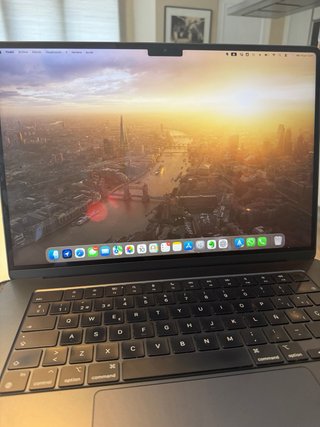 MacBook Air 15 M2 | 24GB RAM | 2TB SSD | Caja