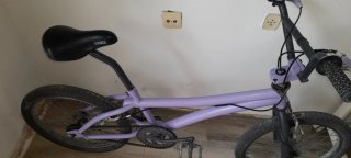 Bicicleta BMX Morada