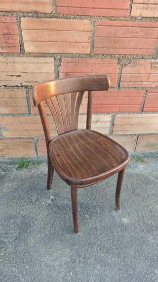 Silla Thonet de madera