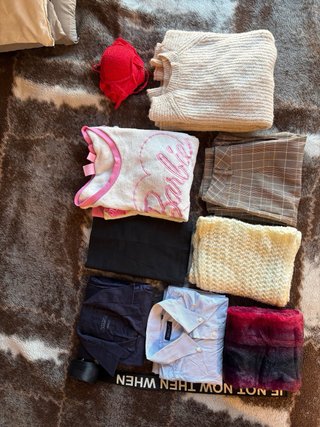Lote Ropa Hombre y Mujer 190 Prendas