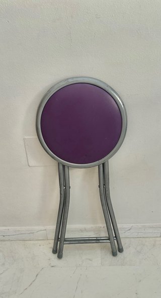 Taburete Plegable Morado y Plateado
