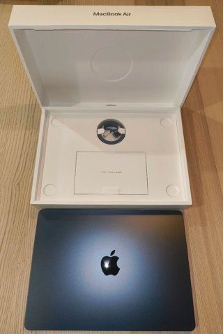 MacBook Air 13". Chip M5