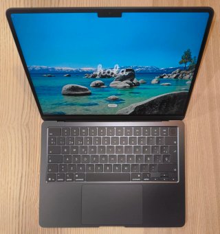 MacBook Air 13". Chip M5