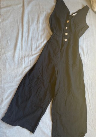 Mono negro botones madera
