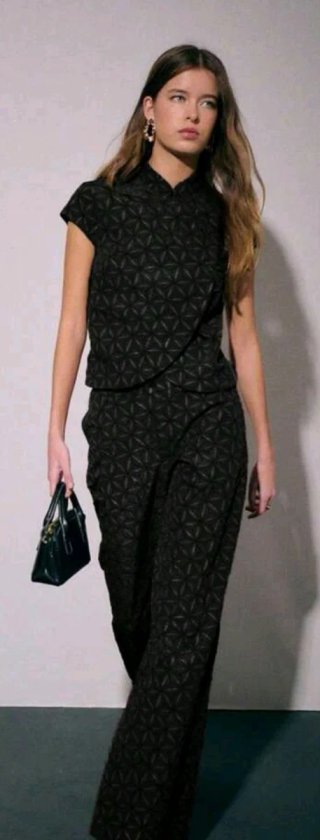 Conjunto negro estampado