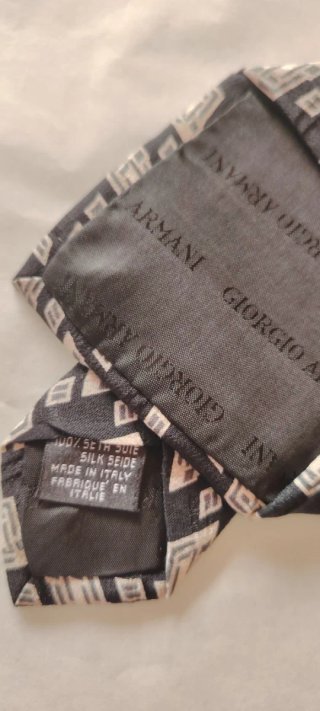 Corbata Giorgio Armani Seda Negra y Blanca