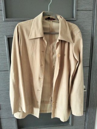 Chaqueta Zara efecto antelina beige