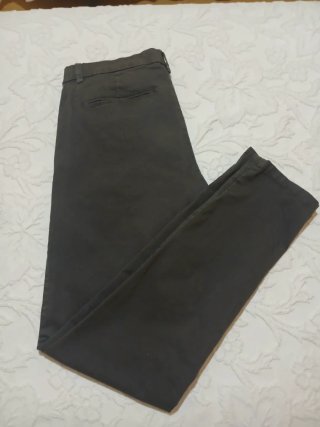 Pantalón Chino Caballero Gris