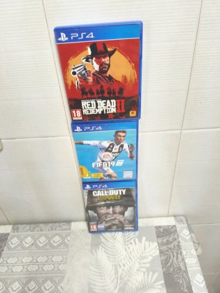 Videogiochi PS4: FIFA 19, Call of Duty, Red Dead Redemption II