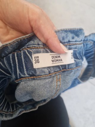 Pantalón vaquero mom fit azul