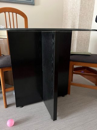Mesa cristal y base madera